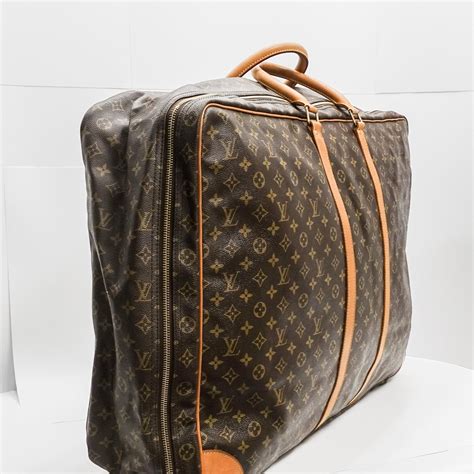 Louis Vuitton Monogram Sirius 70 